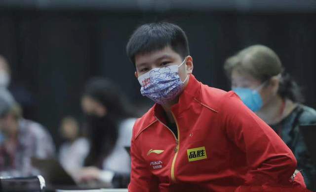 少妇免费毛片久久久久久久久